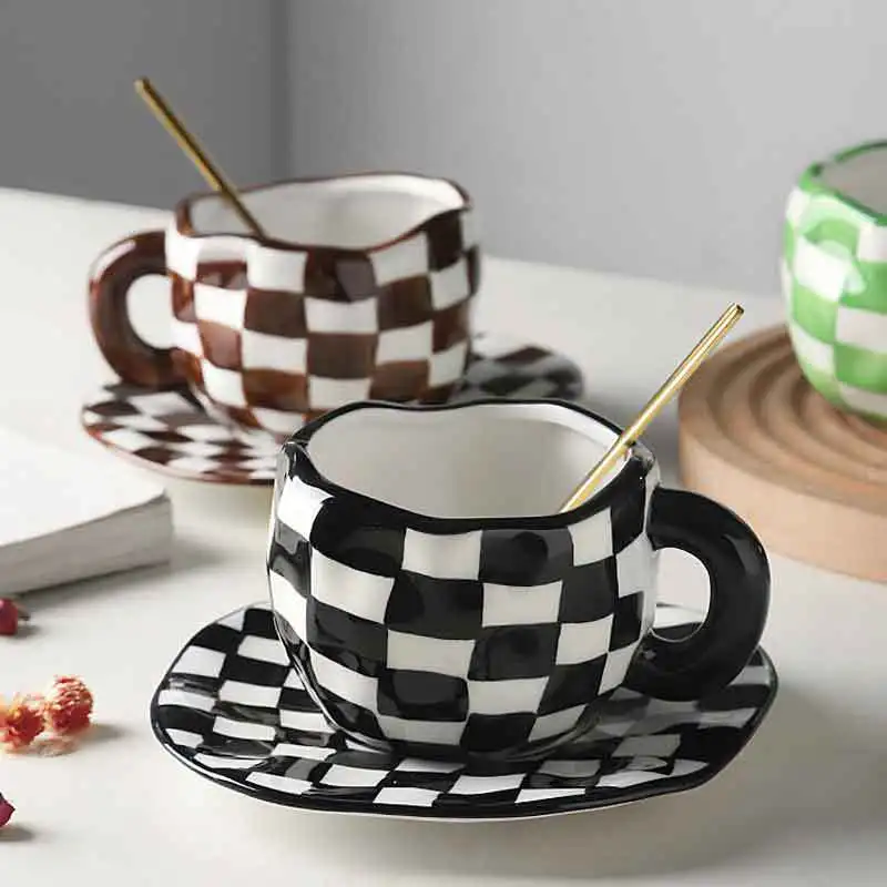 Tasse à café et soucoupe en cé - Alternative To Coffee And Tea avis et prix